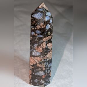 Que Sera Stone Tower